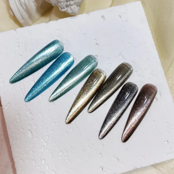 Seeking the Sea of Light Cat Eye Gel